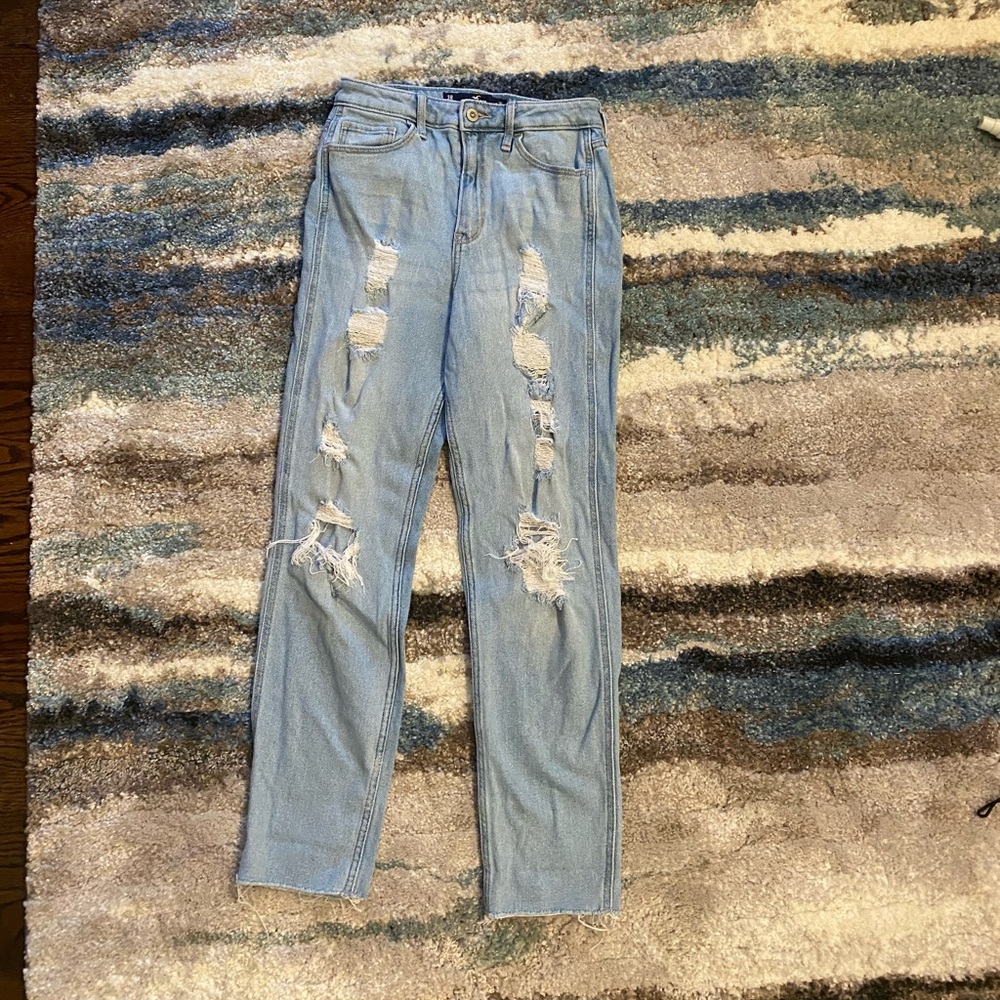 Hollister Ultra High Rise Mom Jean